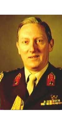 Govert Huijser, Dutch general, dies at age 82